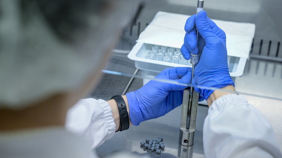 laboratory_test_operator