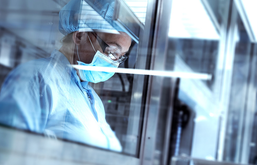 Operator in diagnostics production
